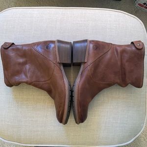 Timberland soft leather booties 7.5.